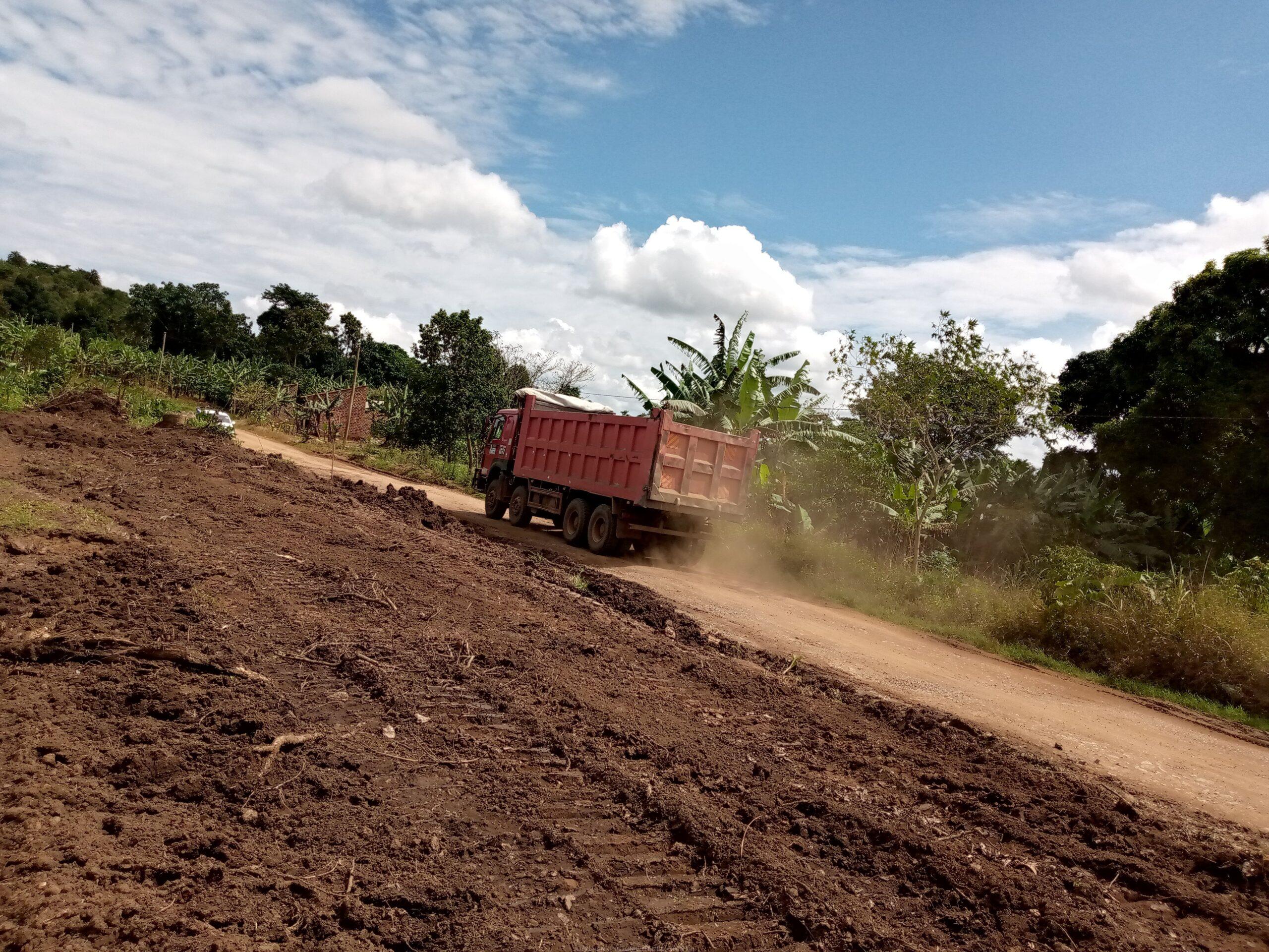BRAND NEW ESTATE ALONG HOIMA ROAD WAKISO BULONDO TITLED RESIDENTIAL PLOTS MEASURED 50*100FTS