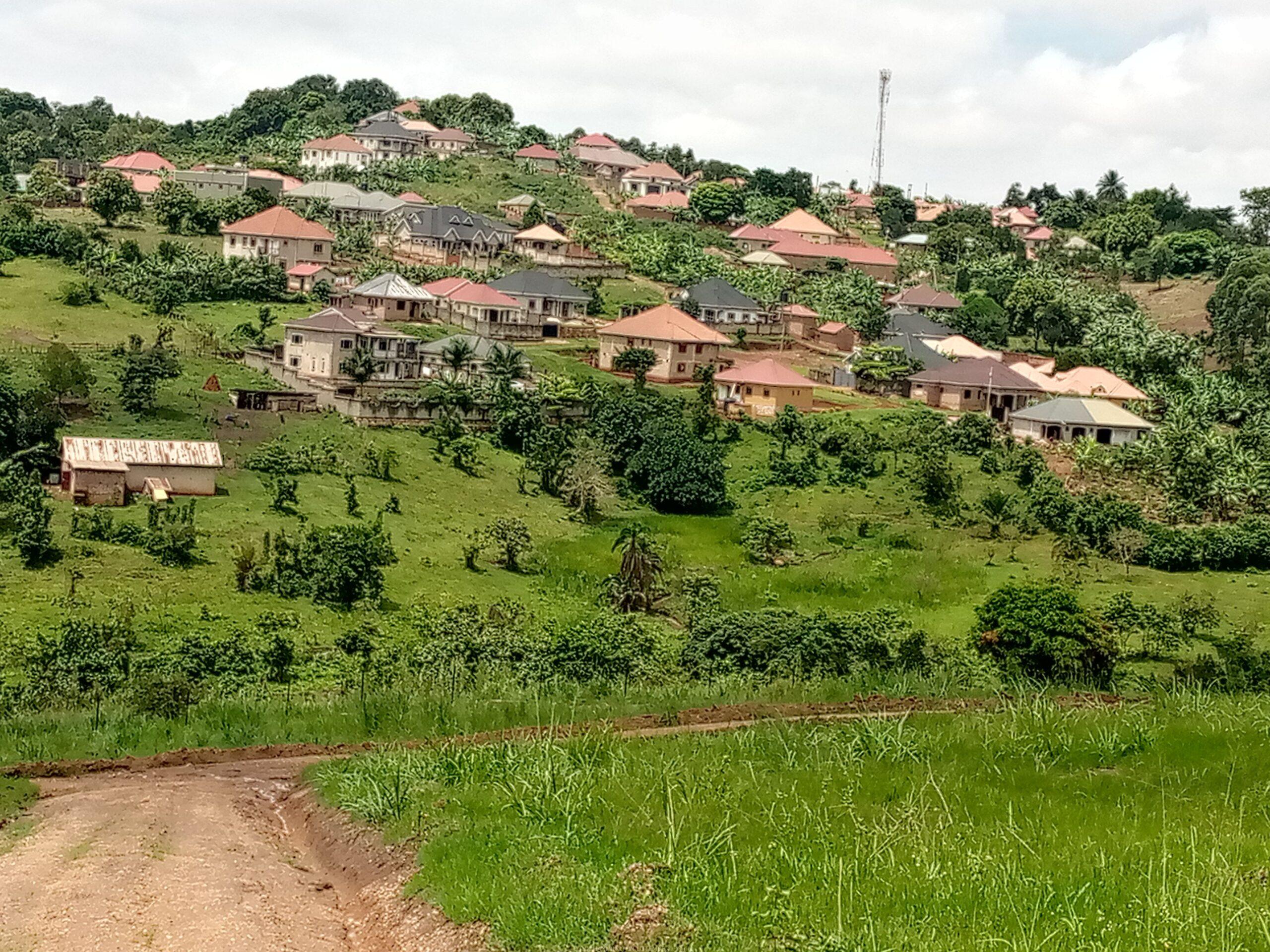 Title commercial plots for sale located NANSANA BUJJUKO WITH READY LAND TITLE