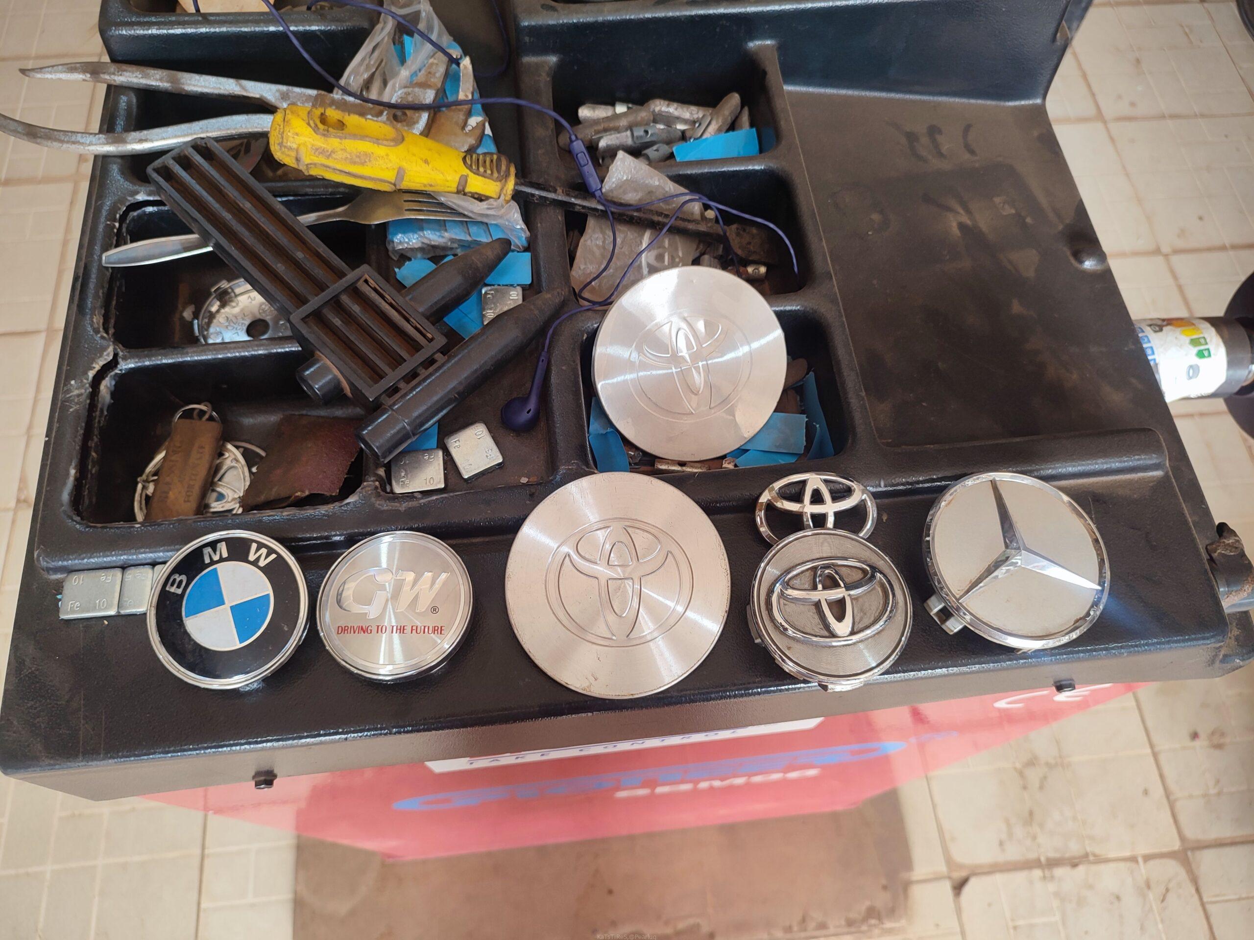 Car Rim Center Caps