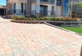 HOUSE 🏠 FOR SALE LOCATED ON KITENDE ENTEBBE ROAD