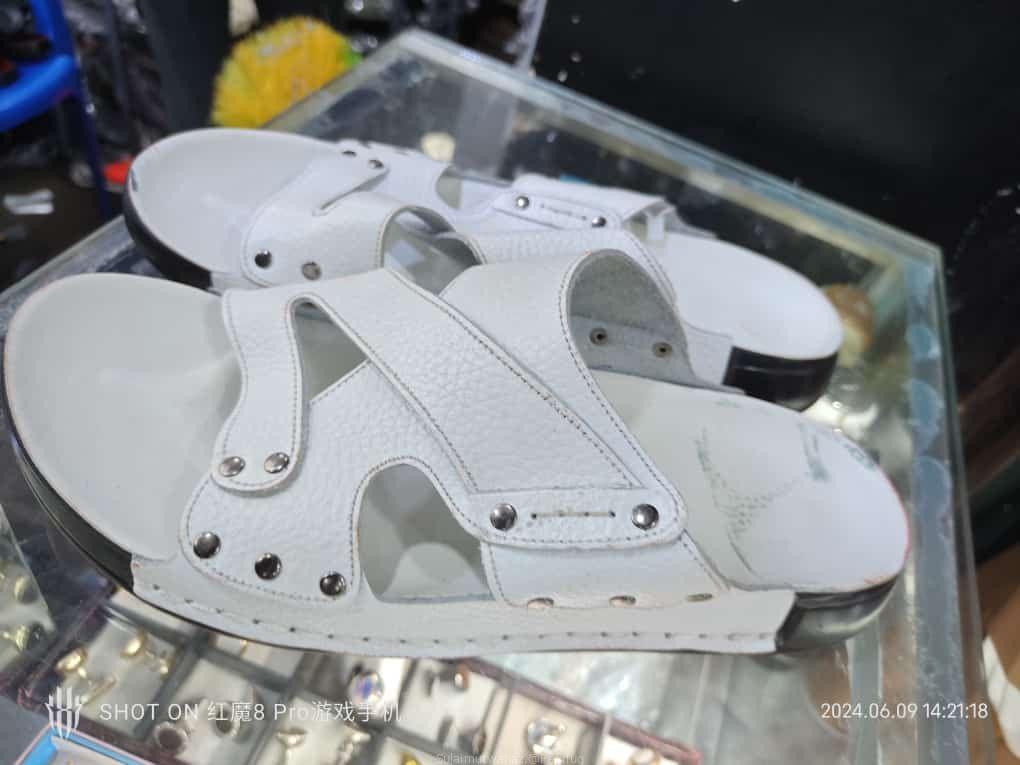 Saudi Arabia sandles