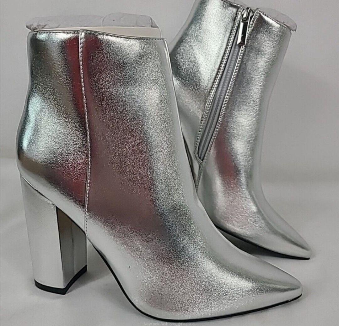 Ladies boots