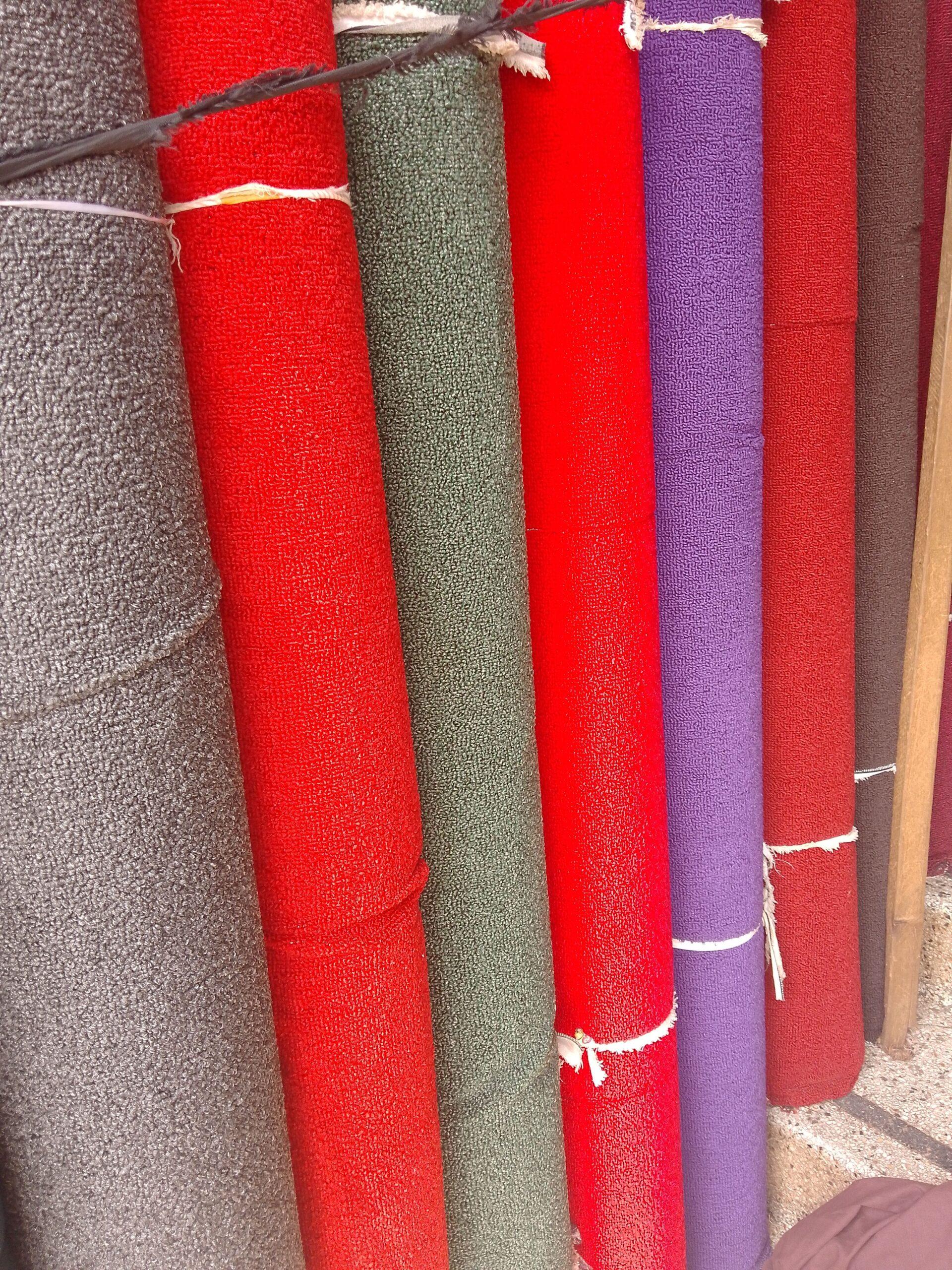 Woolen carpet wall to wall