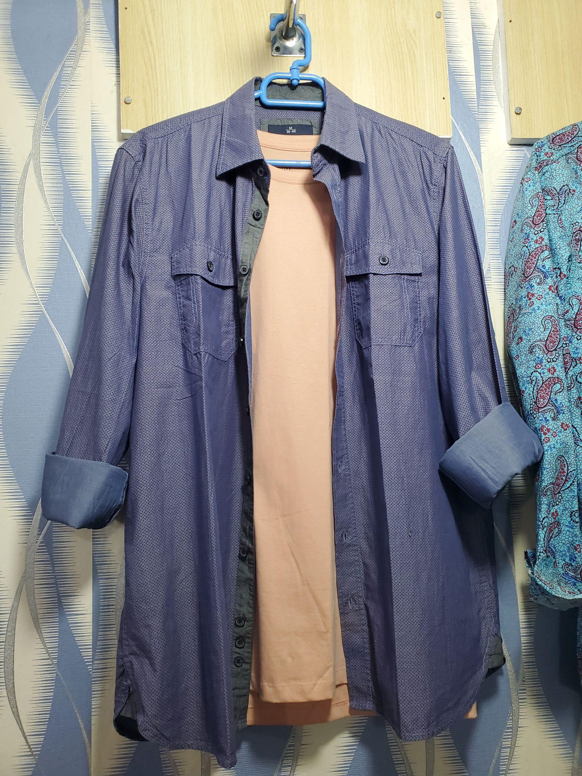 Long sleeved shirts
