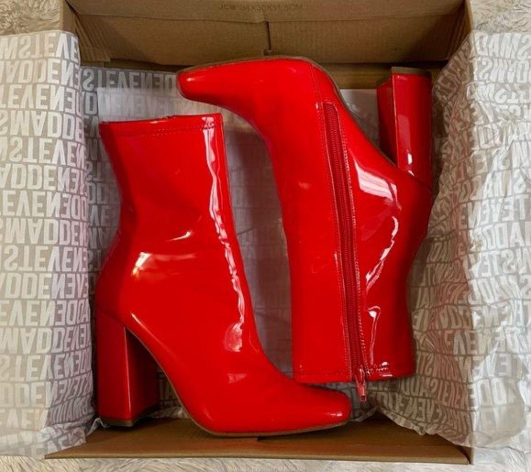 Ladies boots
