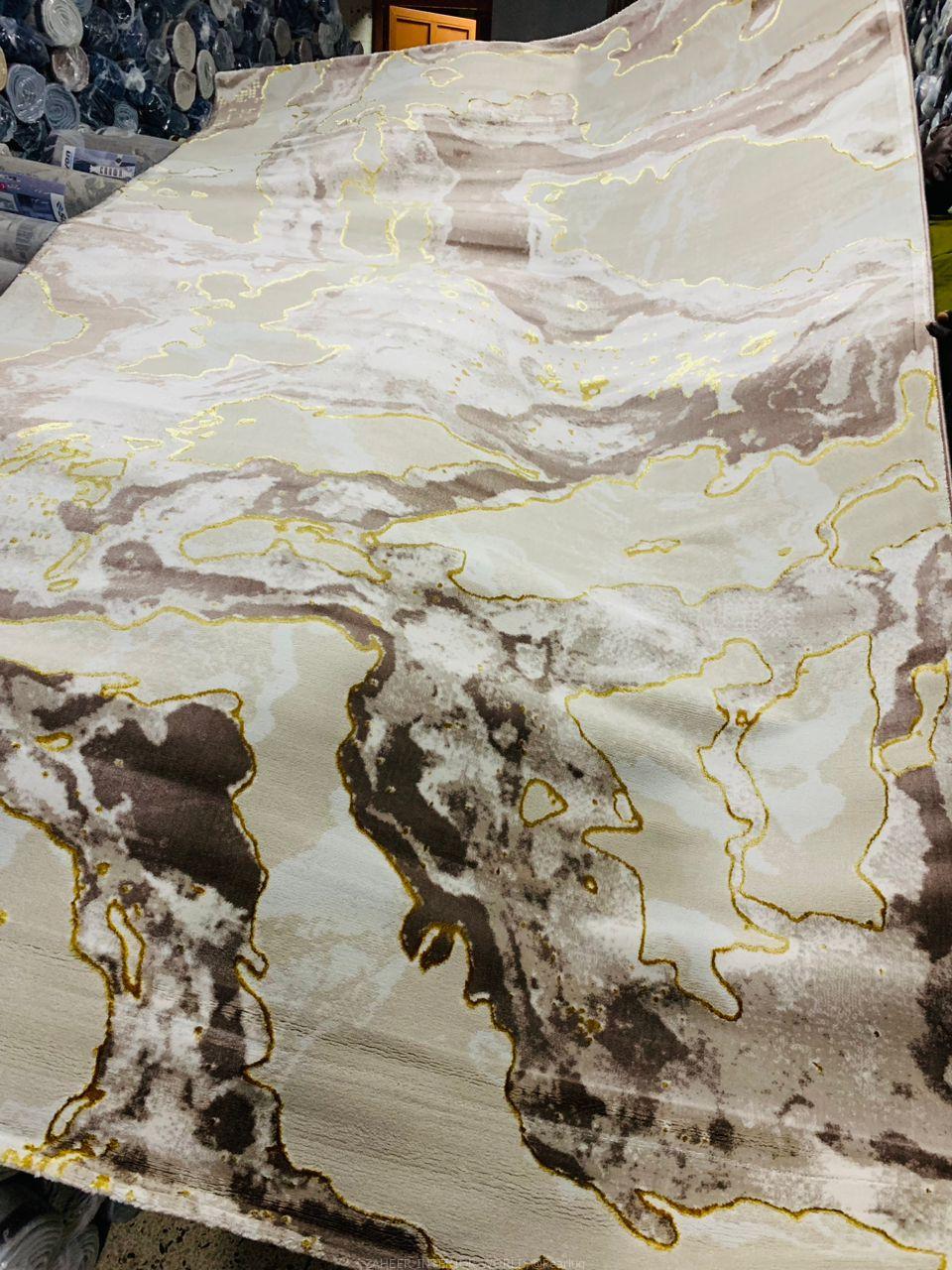 CENTRE CARPET AVAILABLE