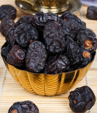 AJWA DATES AVAILABLE NOW (Black seeds) 1kg 👉110k