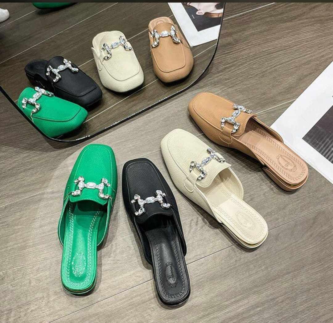 Open shoes