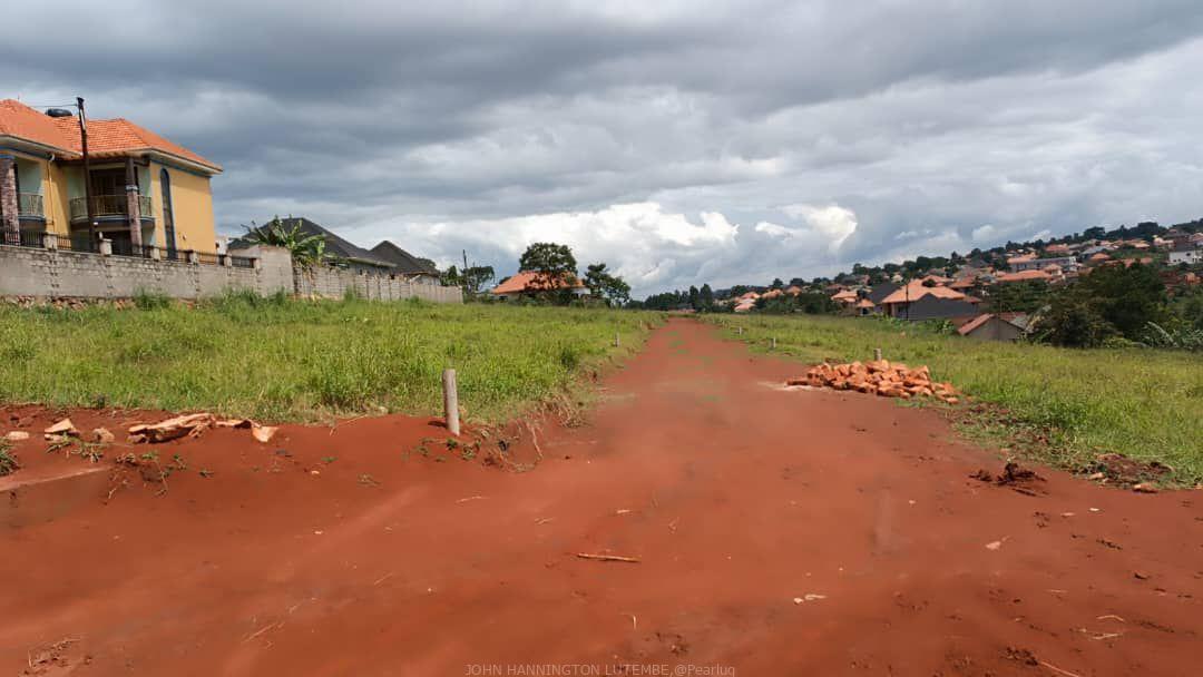 Commercial/residential titled plots for sale Nansana Bujjuko,price ranging from 65m plus………