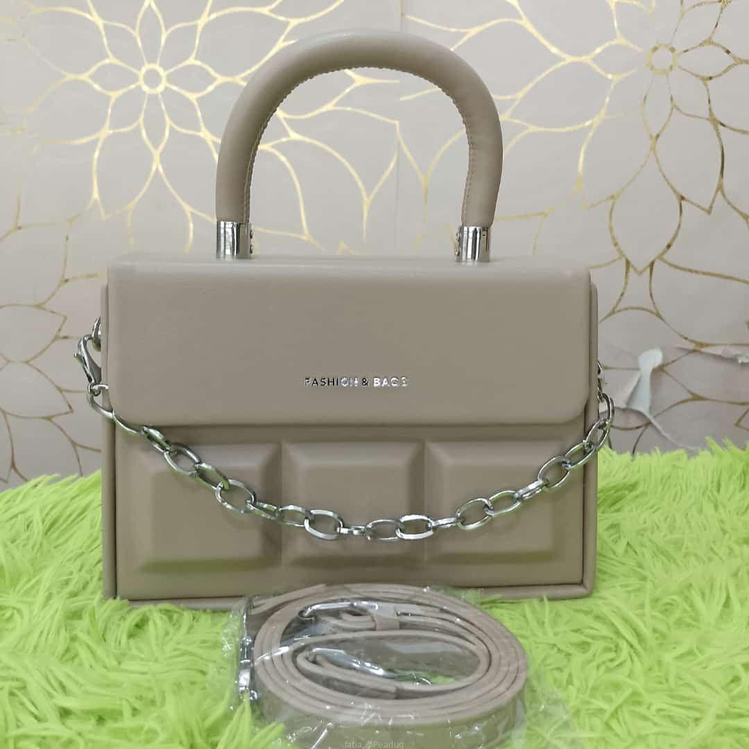 Chain bags