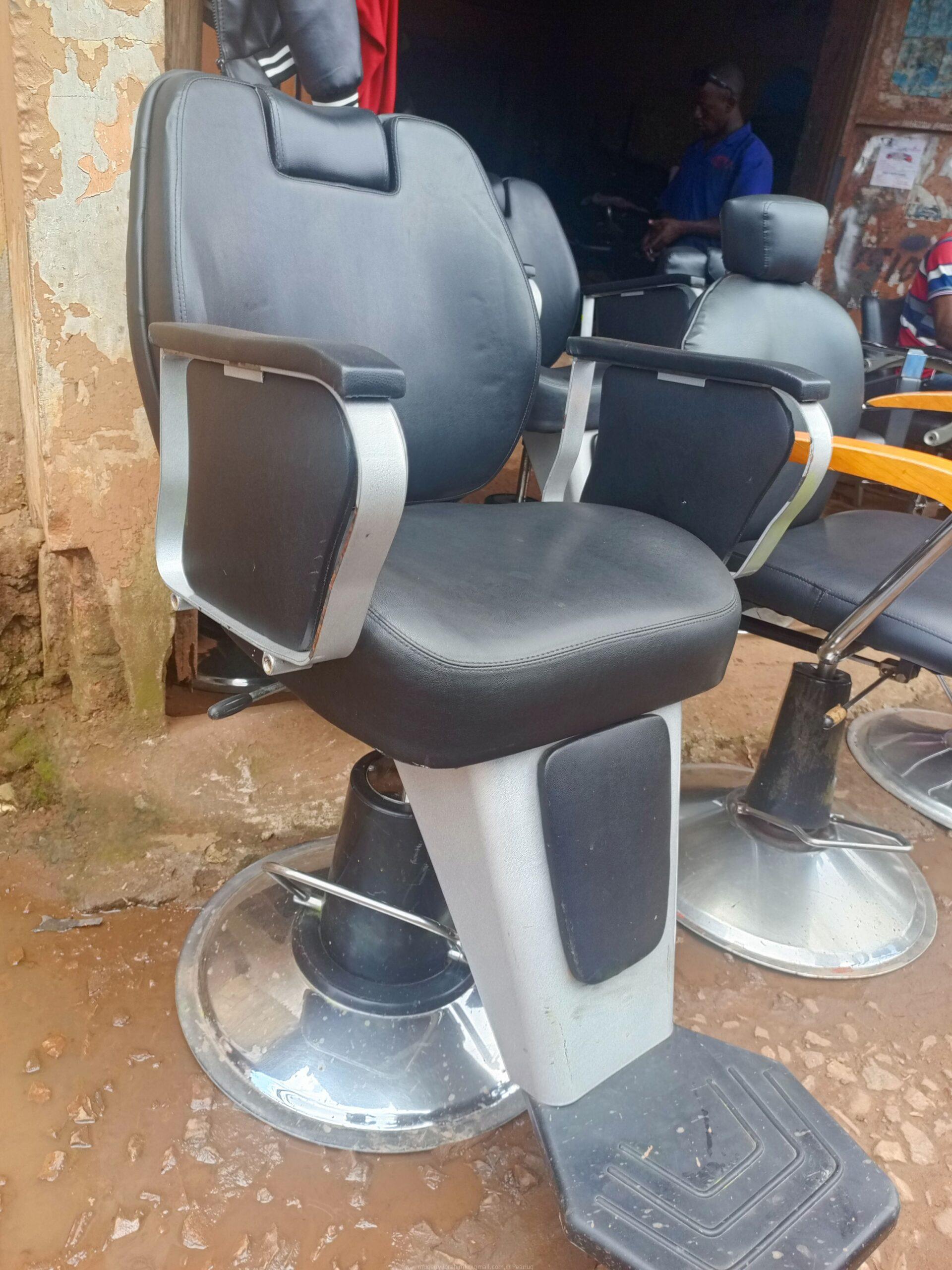 Mini Saloon Chair