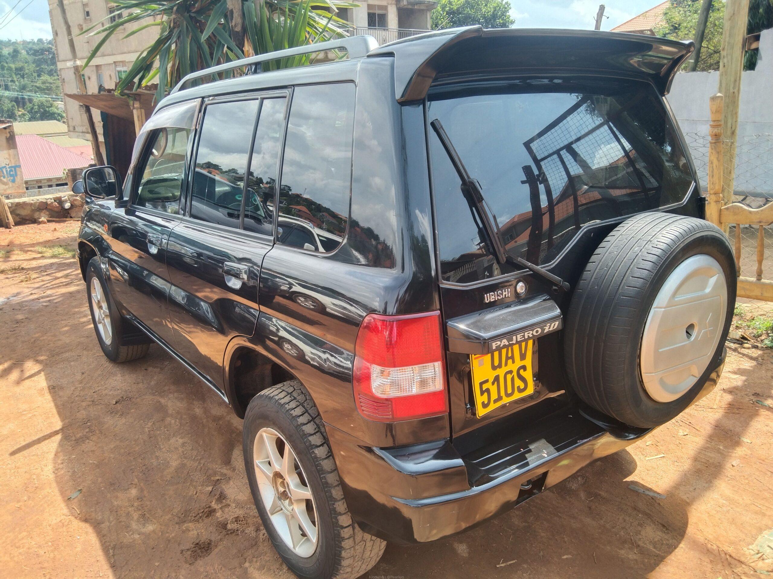 Mitsubishi Pajero io