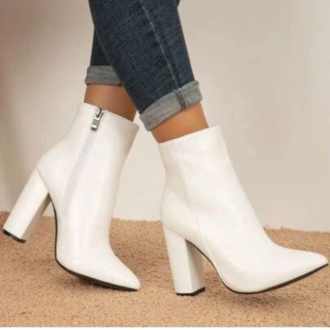 Ladies boots