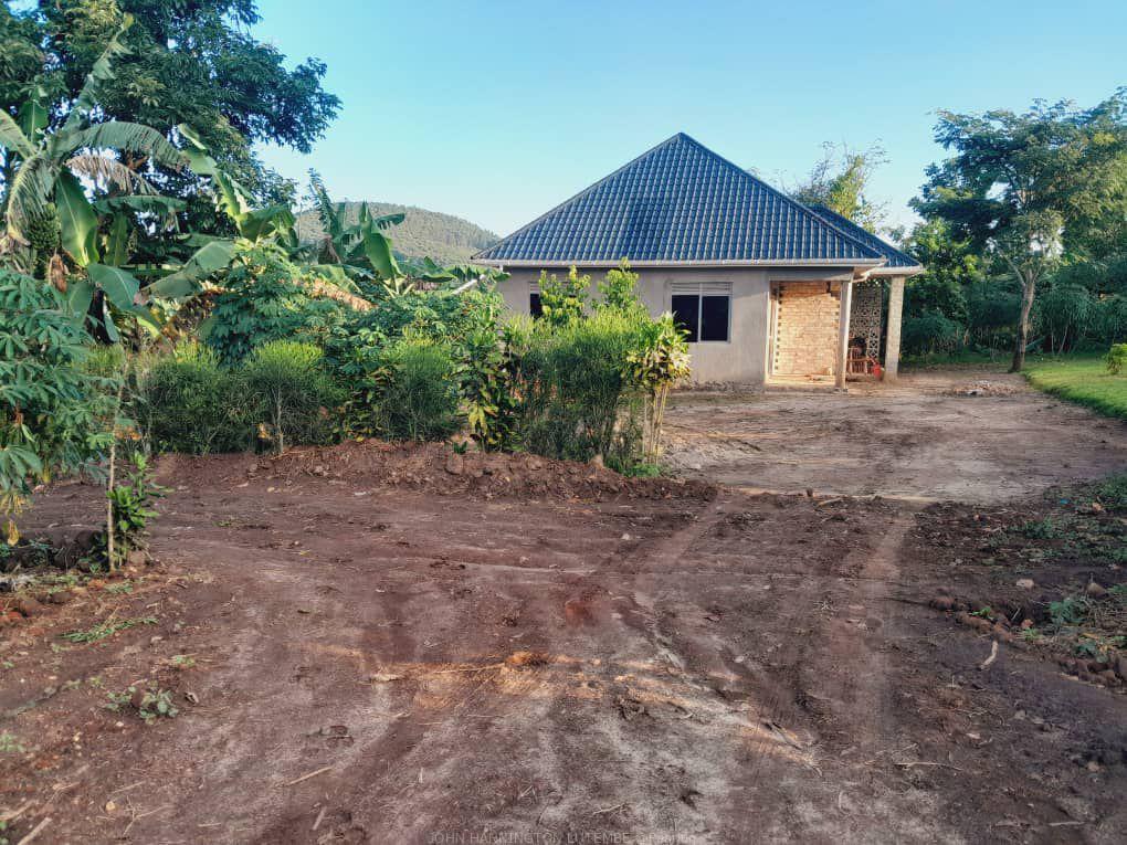 TITLED PLOTS FOR SALE LOCATED WAKISO GOBERO LUTISI