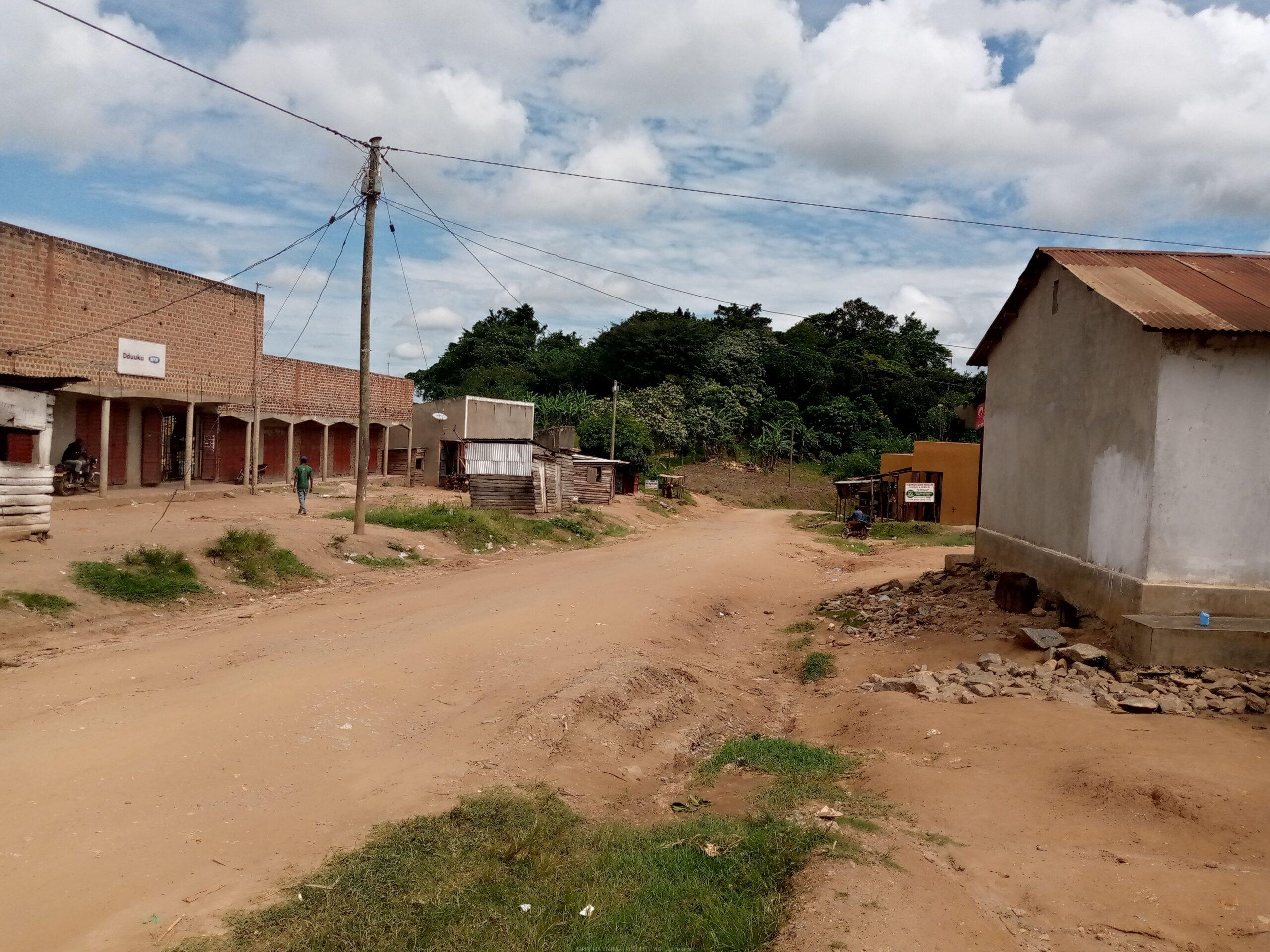 BRAND NEW ESTATE ALONG HOIMA ROAD WAKISO BULONDO TITLED RESIDENTIAL PLOTS MEASURED 50*100FTS