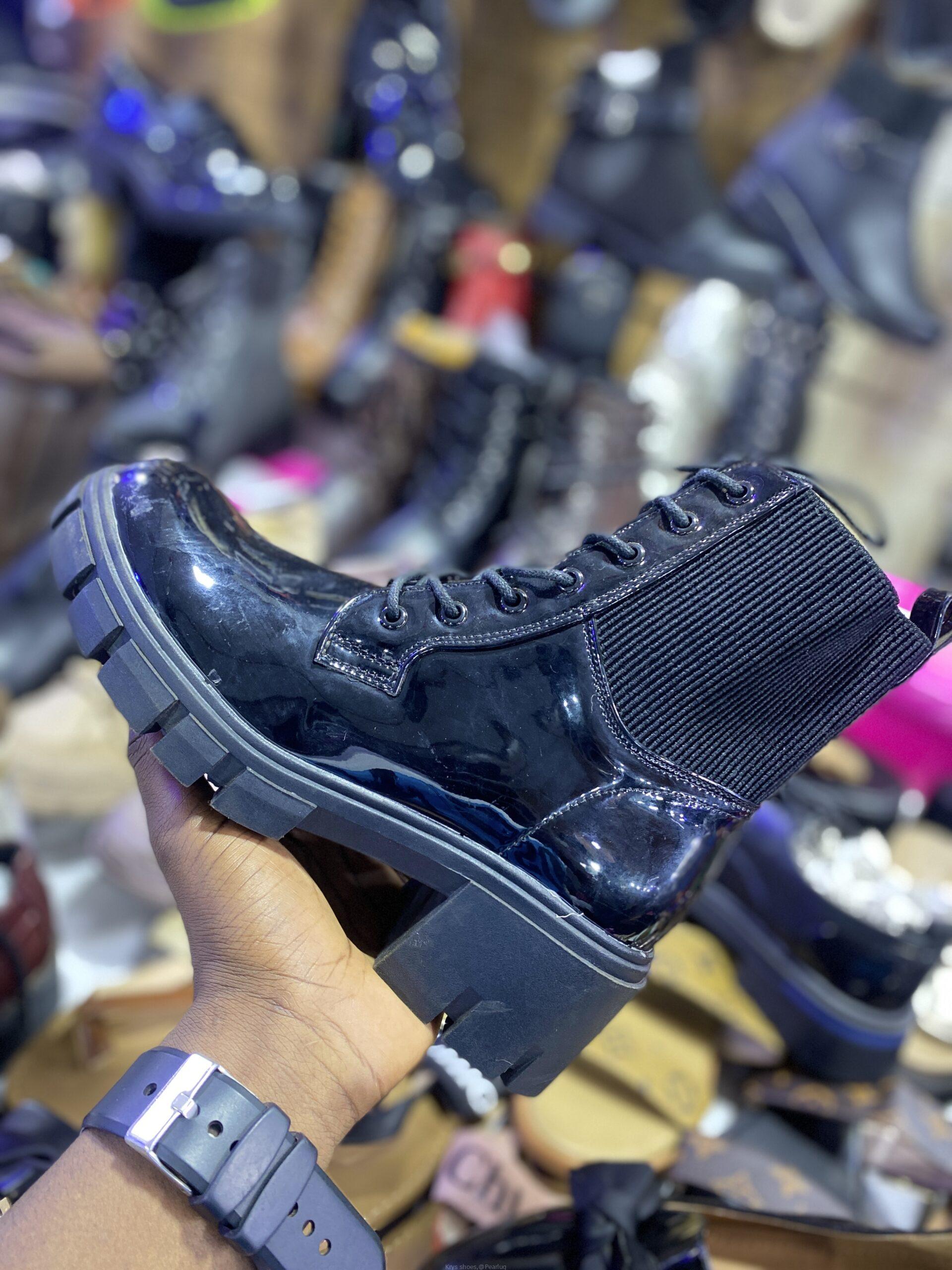 Ladies boots