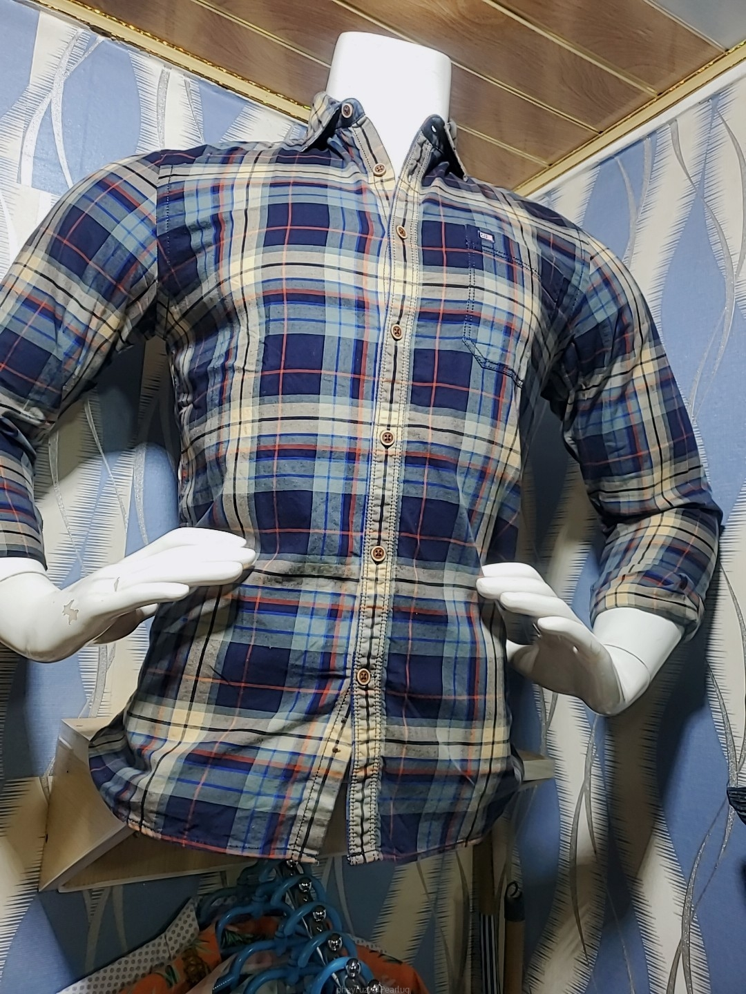 Casual shirts