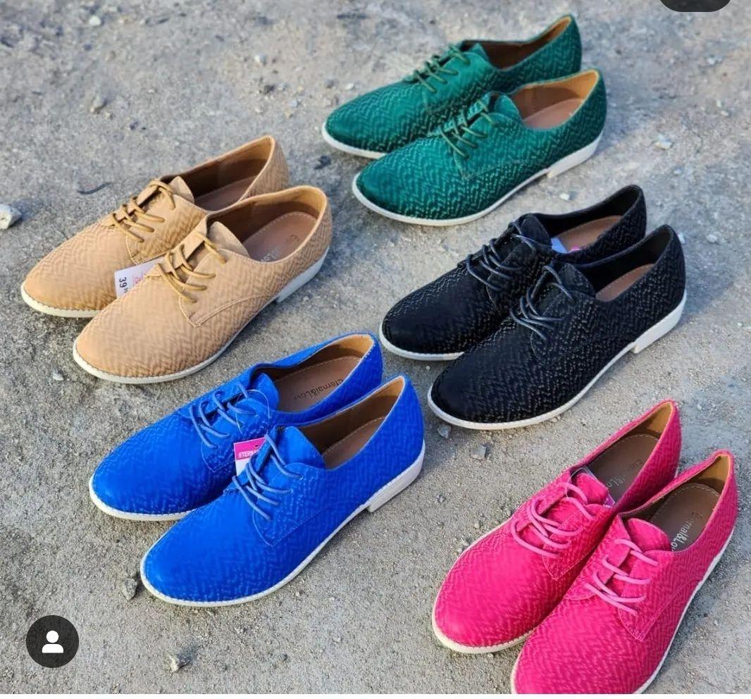 Ladies shoes