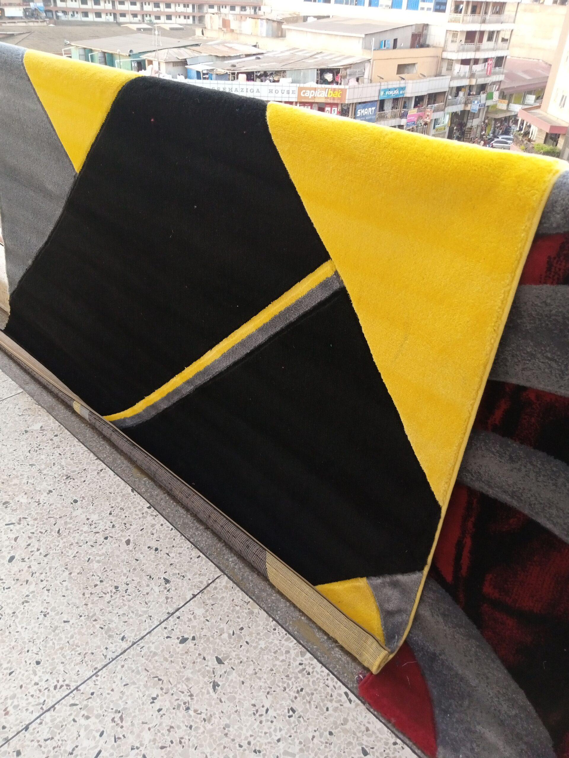 Center piece carpet