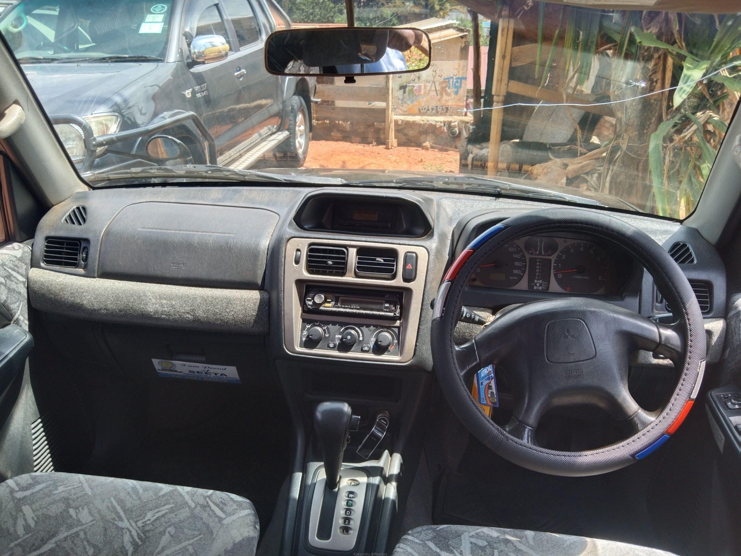 Mitsubishi Pajero io