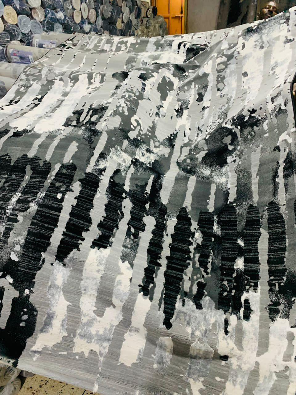 CENTRE CARPET AVAILABLE