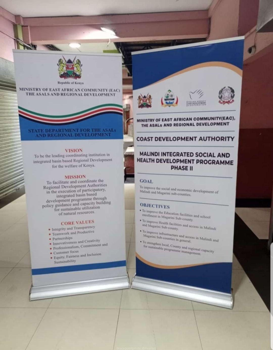 Roll up banner