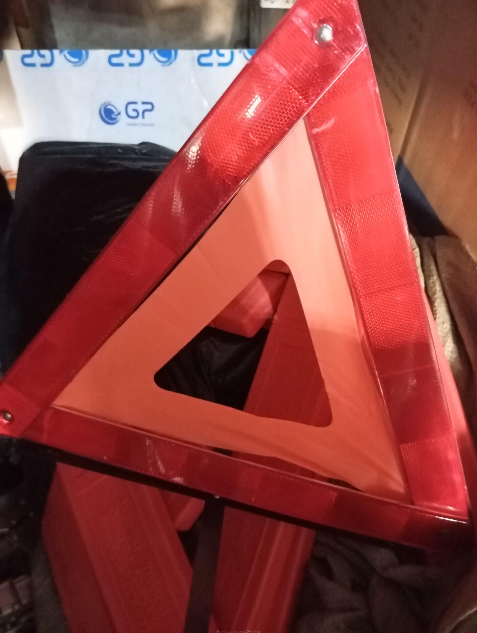 Triangle reflectors