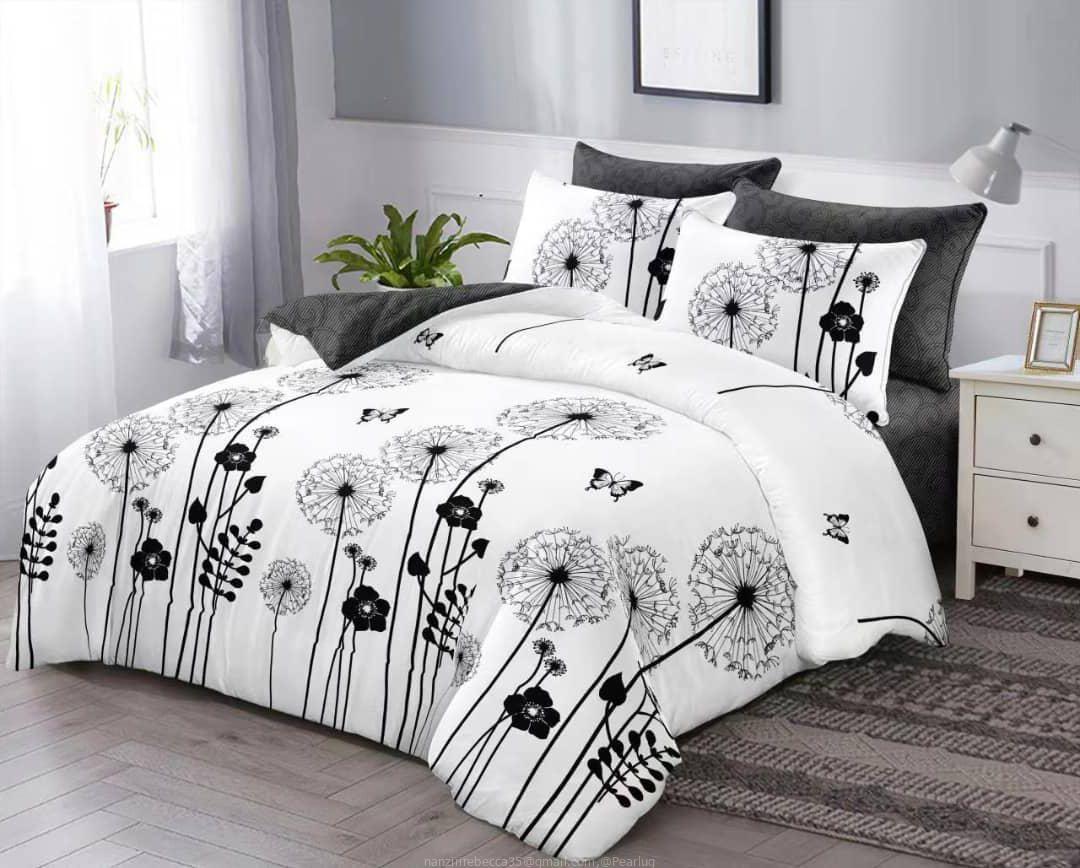 4pcs duvet 6*6 with 1bedsheet , 1 duvet and 2pillowcases