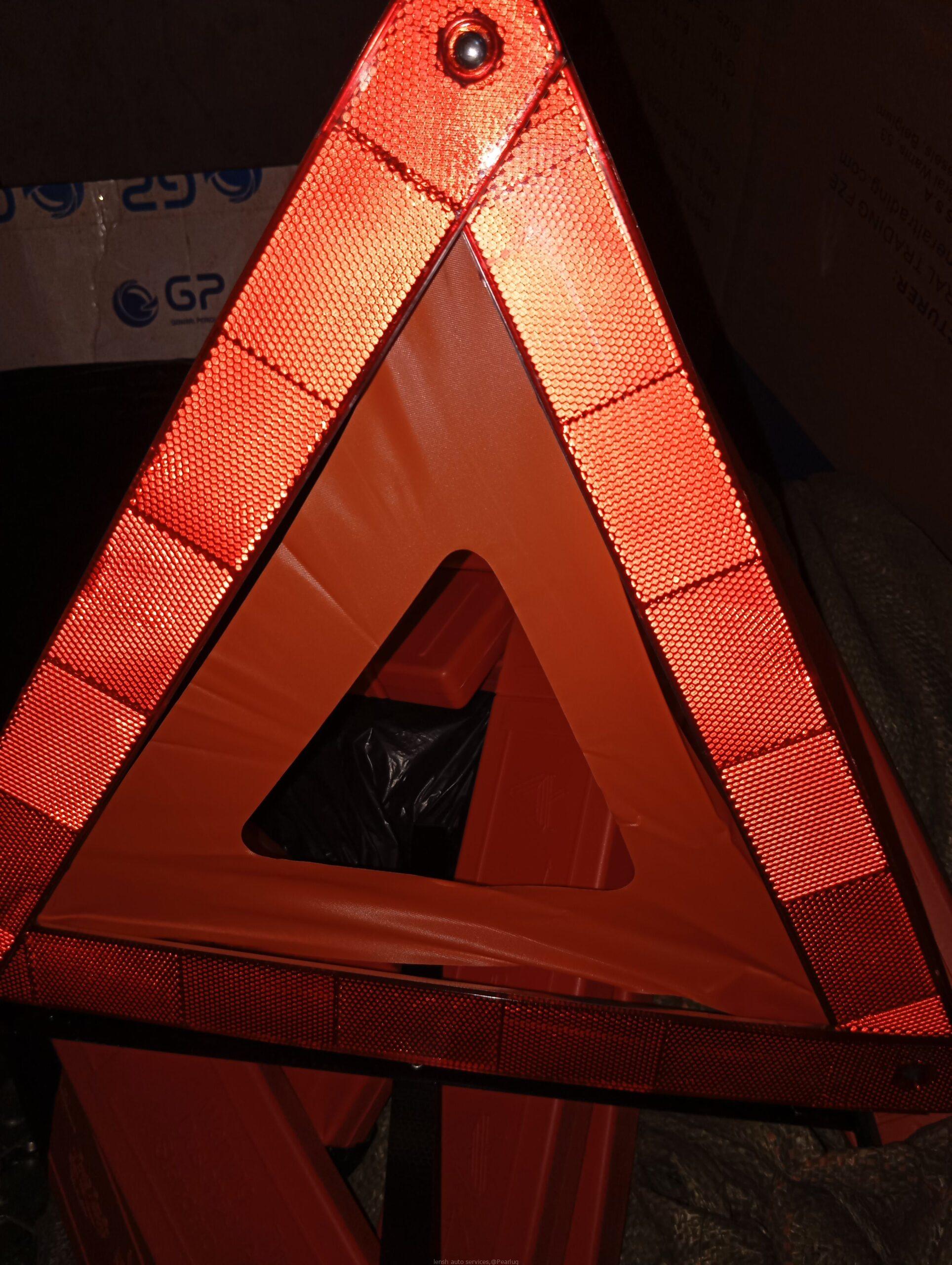 Triangle reflectors