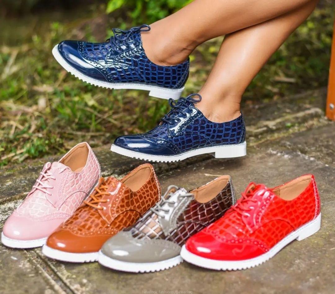 Ladies shoes