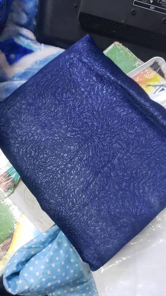 2curtains and with 1net 1.5*3m