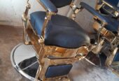 Saloon chair