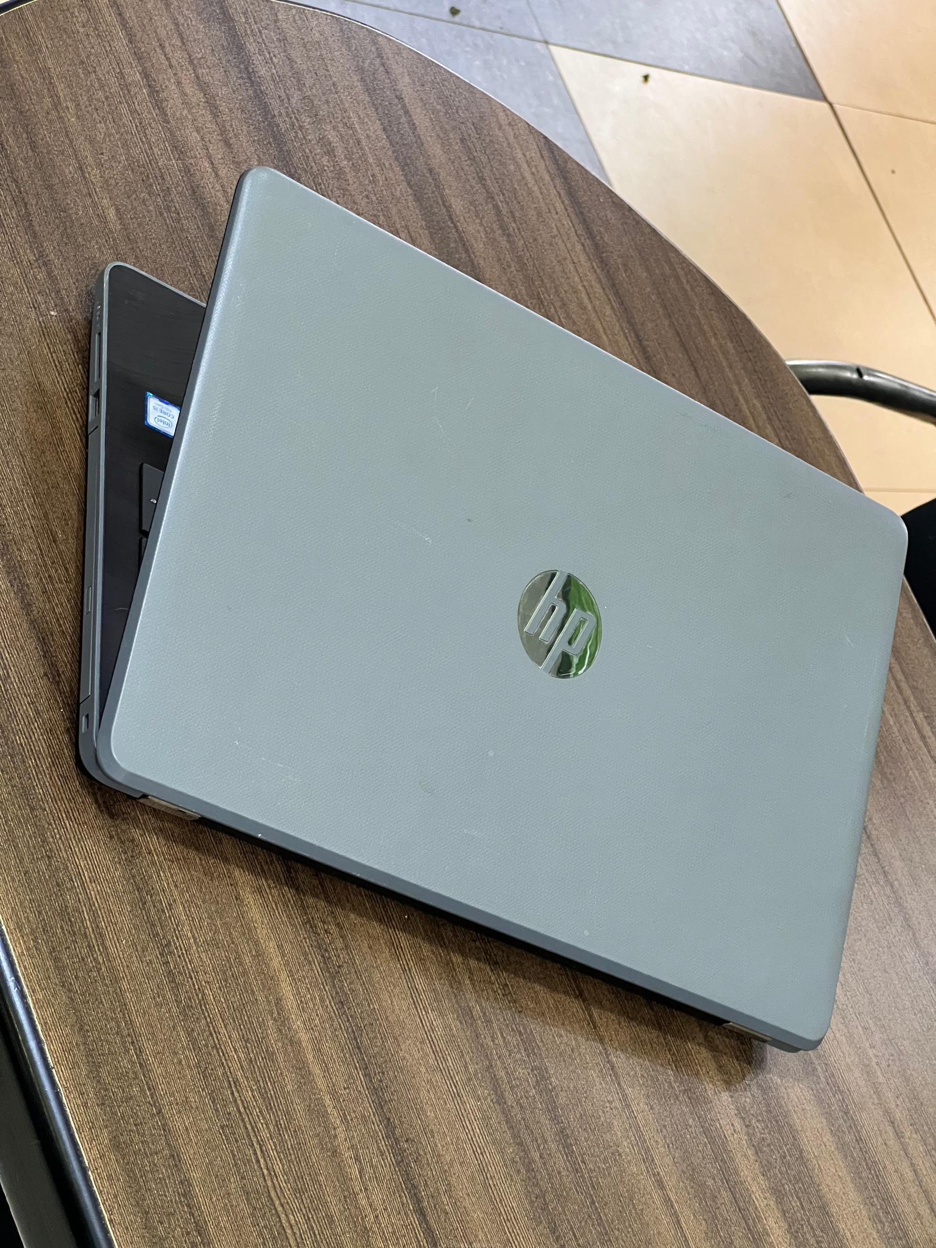 Hp laptop 15 i5