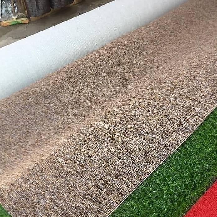 Wall to wall carpets