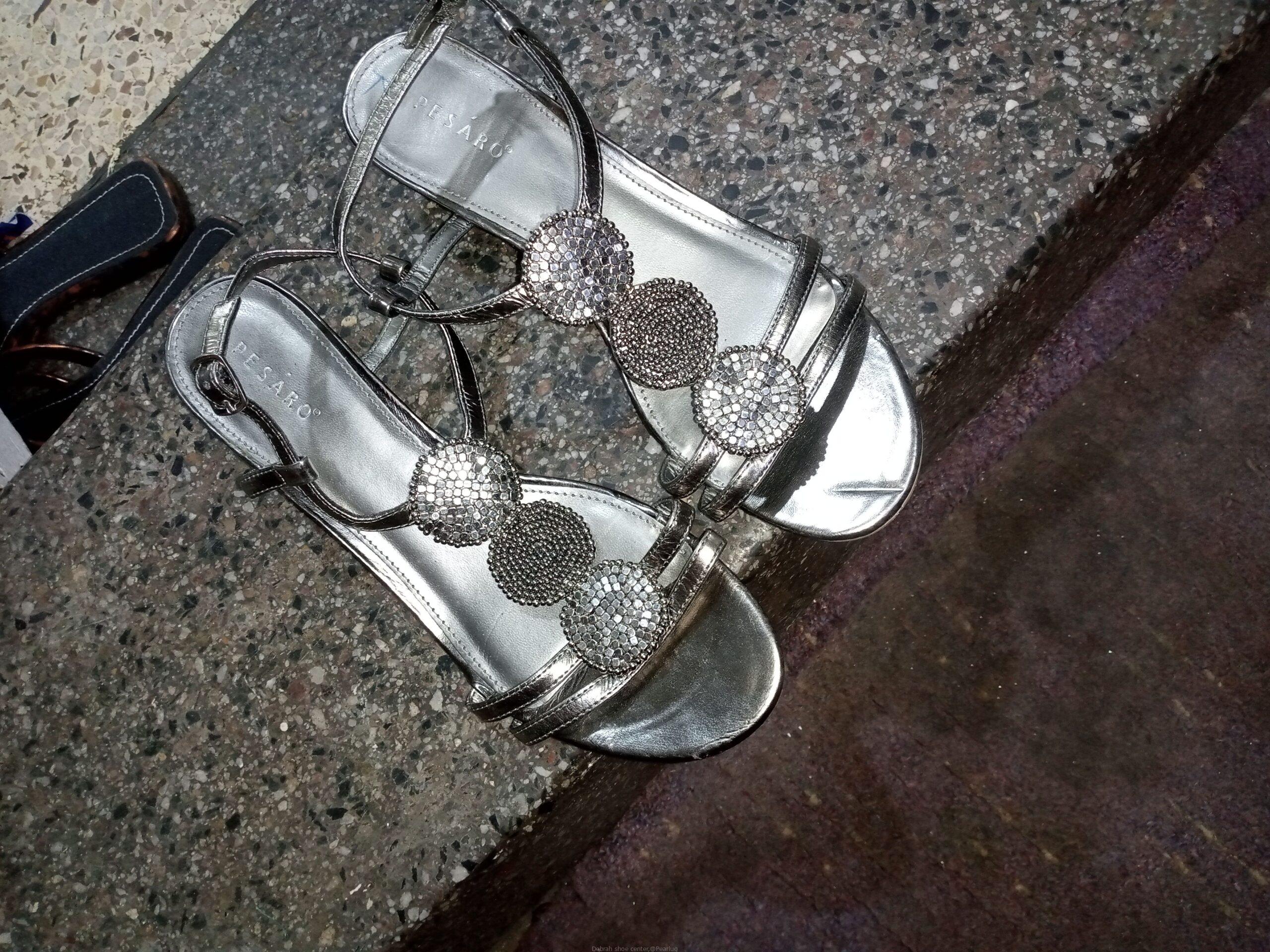 Shoe