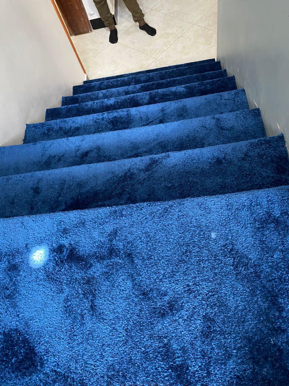 Center Carpets