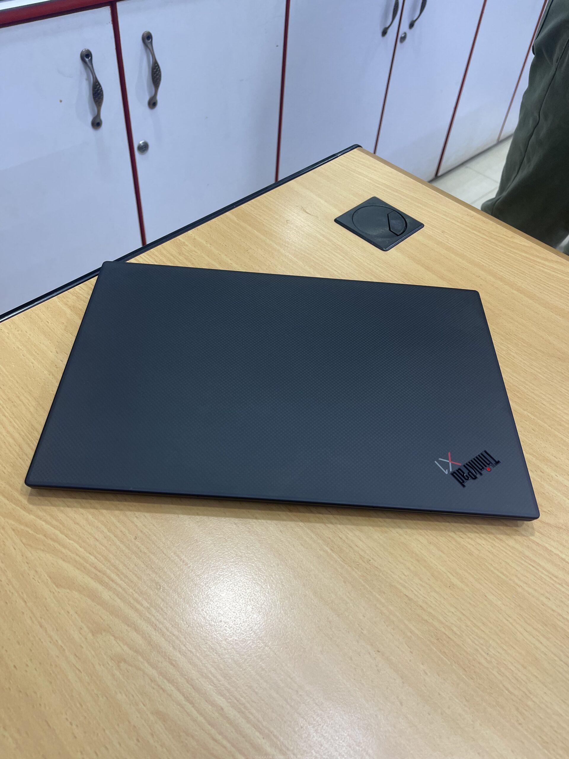 Lenovo x1 carbon