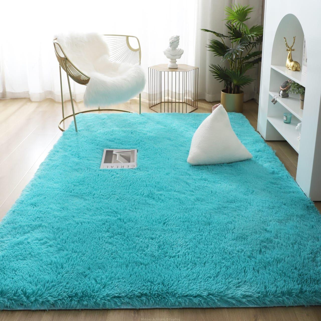 BEDROOM FLUFFY CARPETS