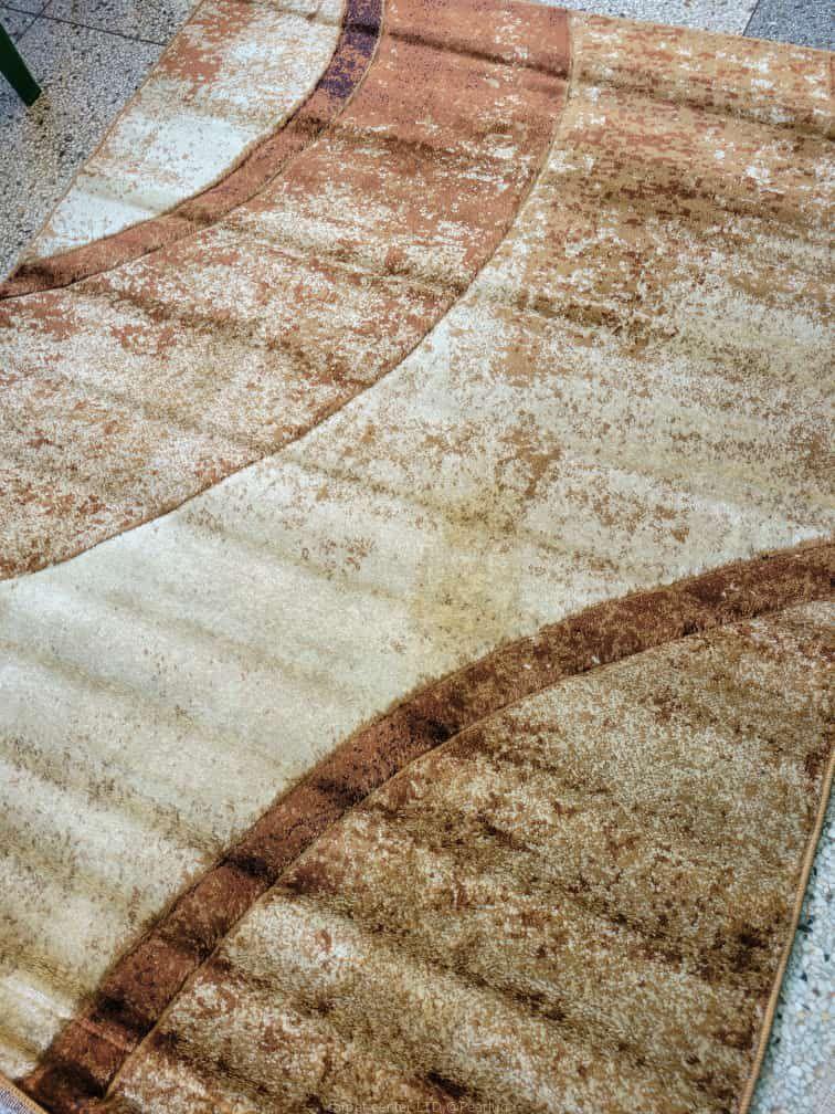 Center Carpets