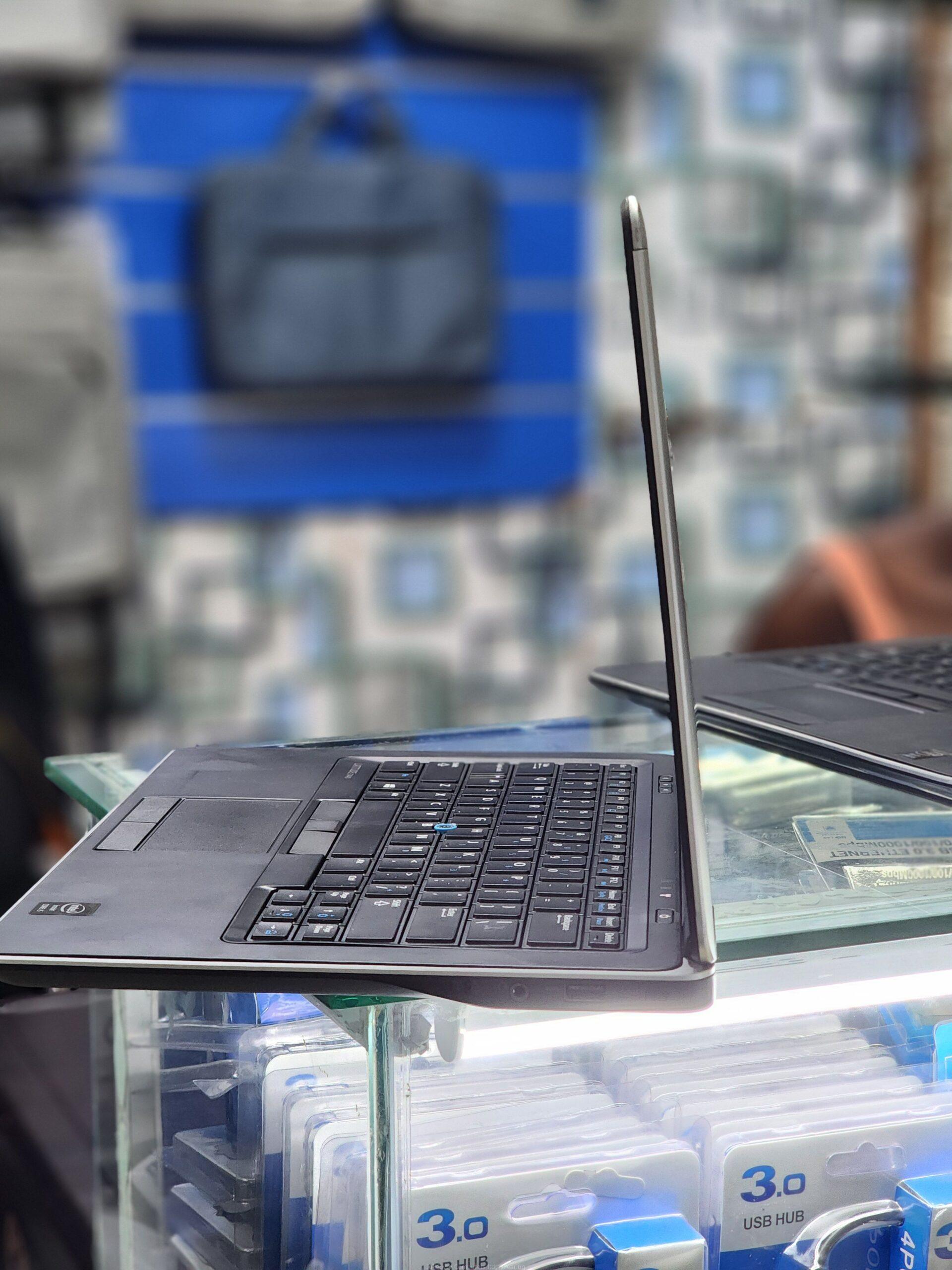 Dell lattitude 7440