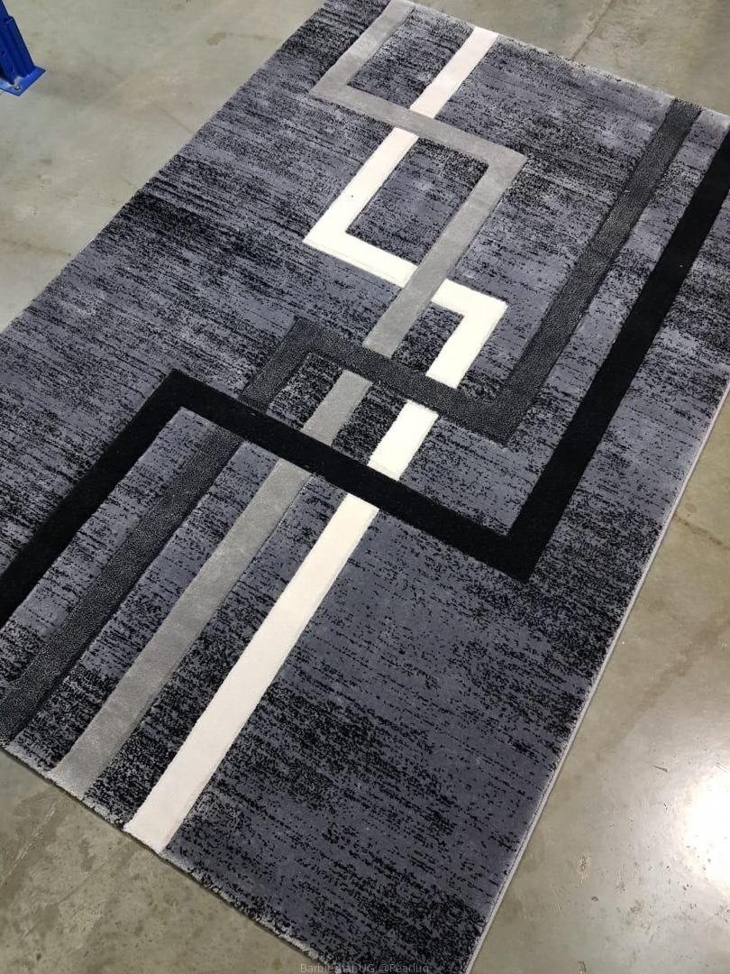 Center rug