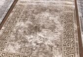 Center Carpets