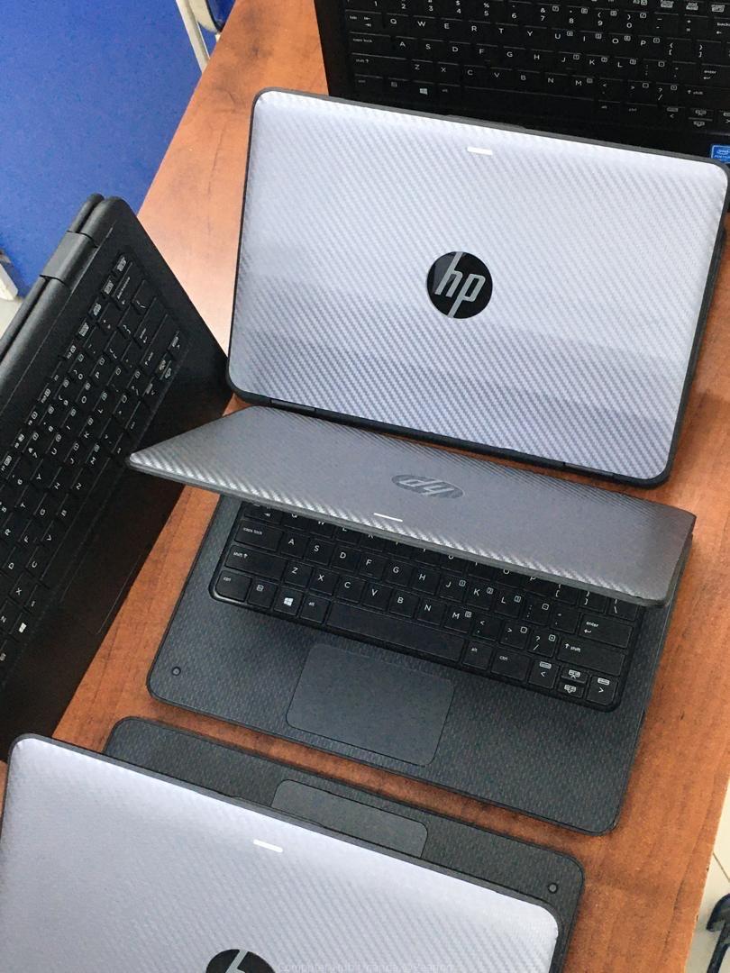 Hp laptop probook x360G1 11E