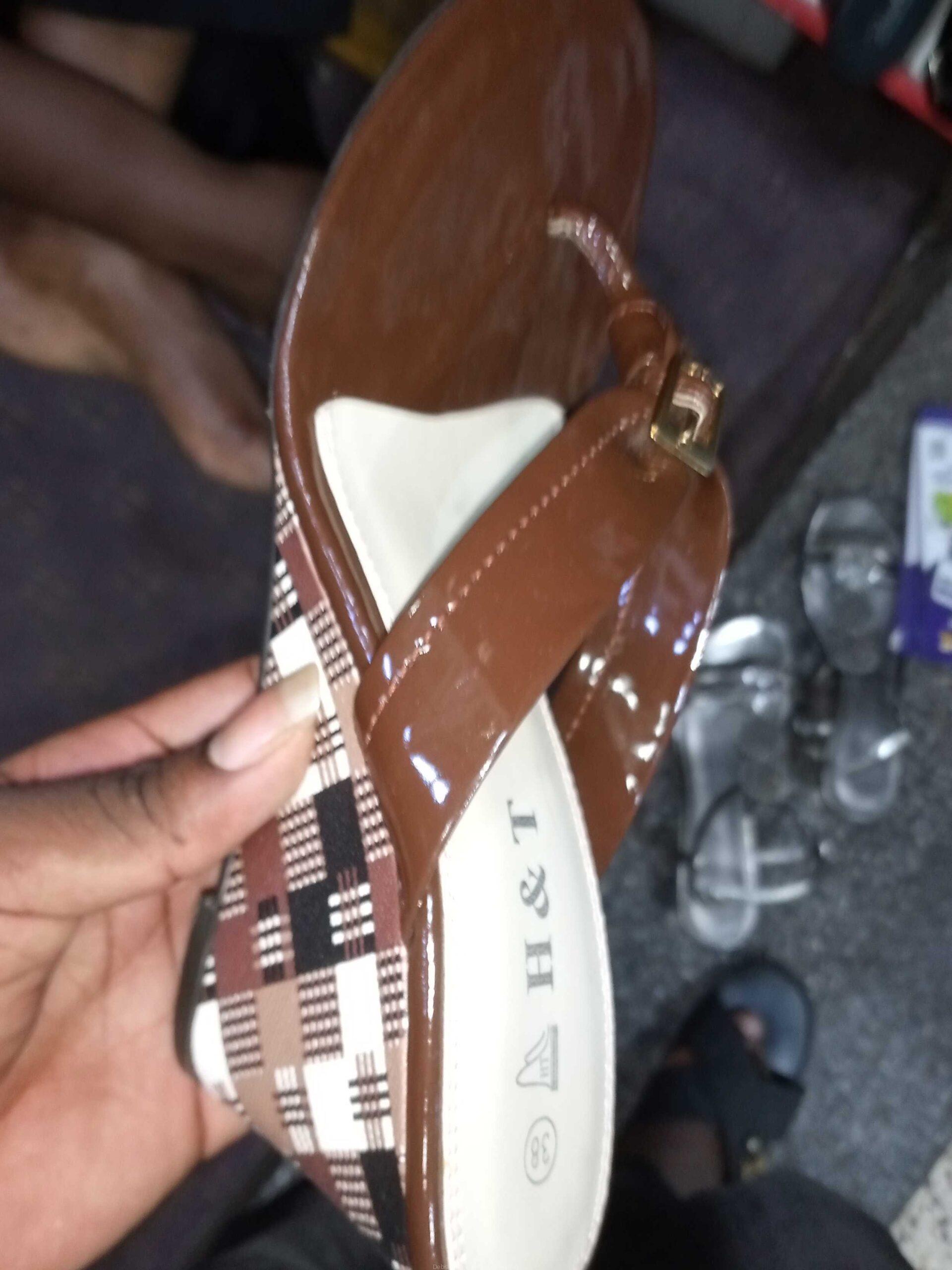 Shoe