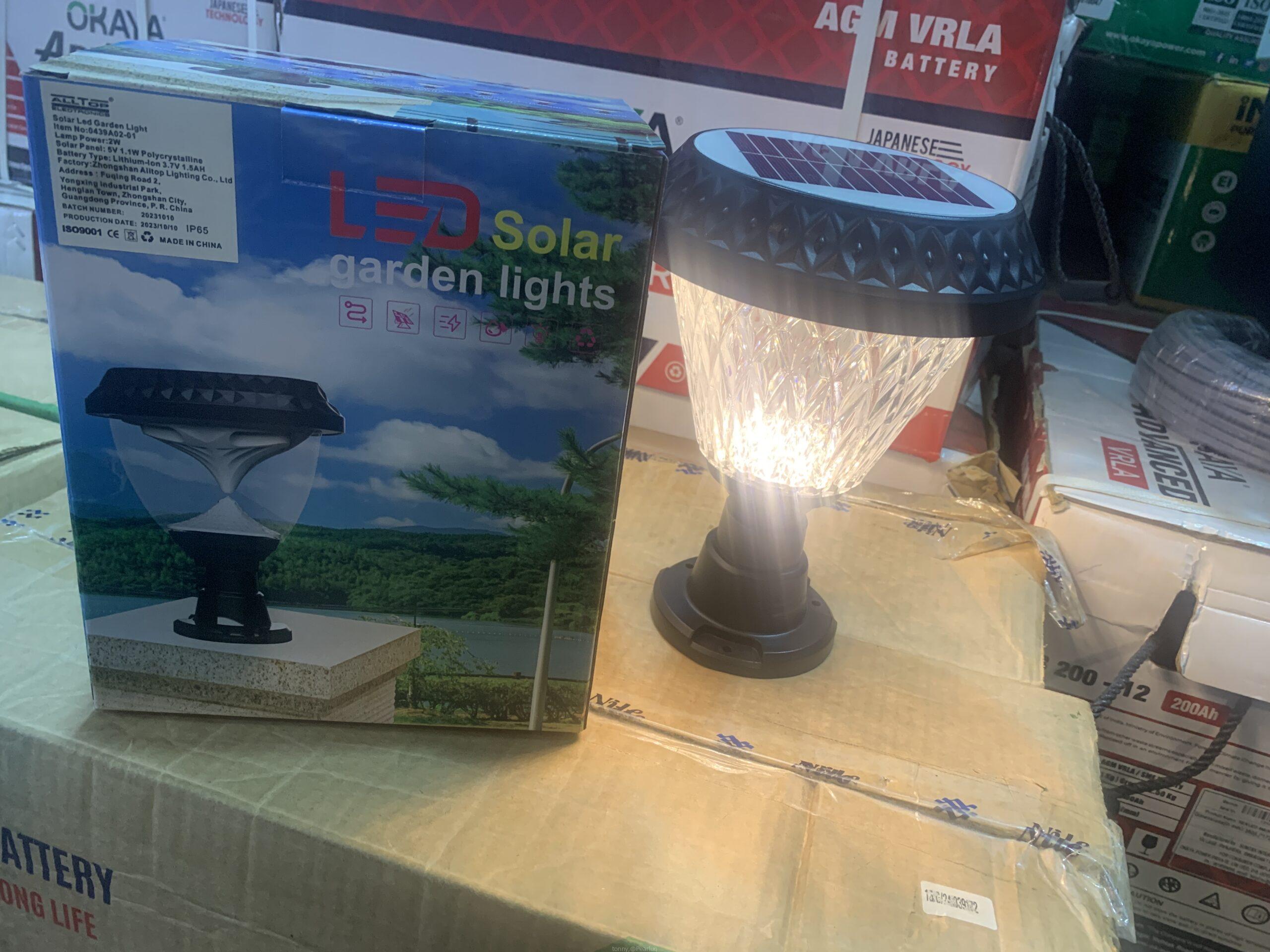 Solar garden lights