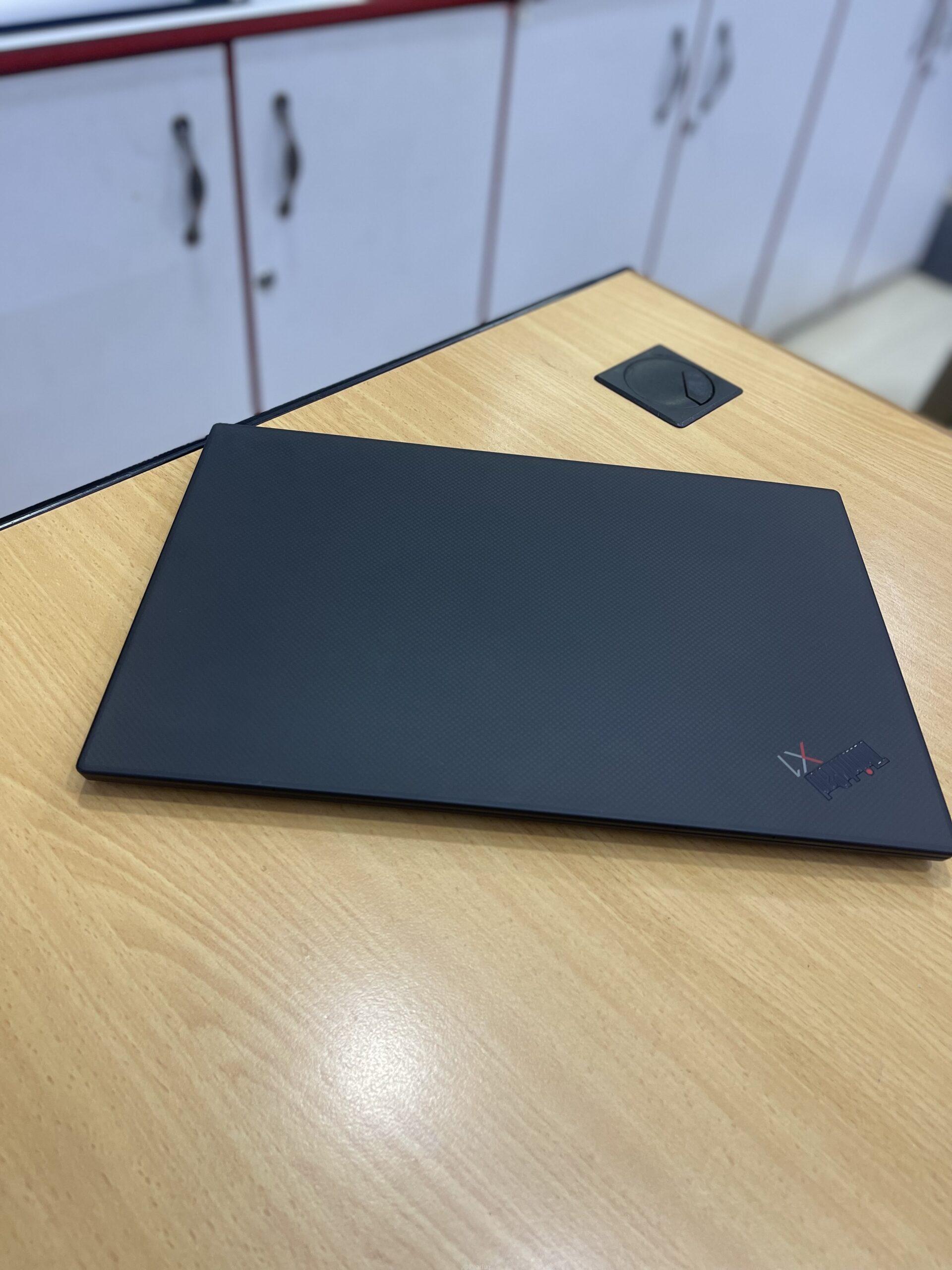 Lenovo x1 carbon
