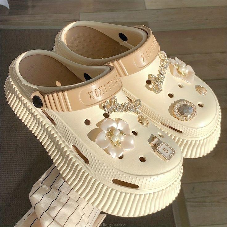 Ladies crocs