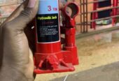 Hydraulic jacks