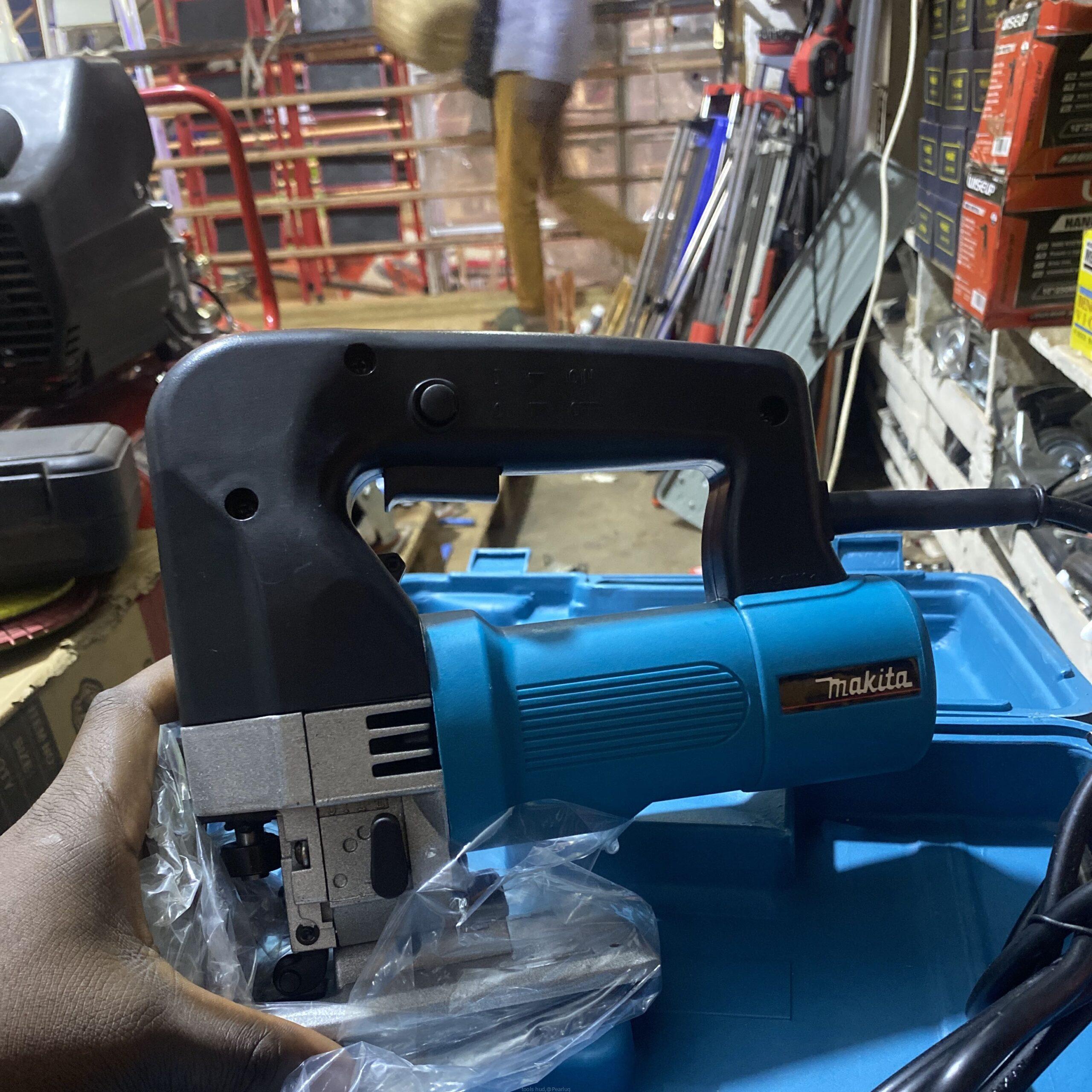 Jig saw machine