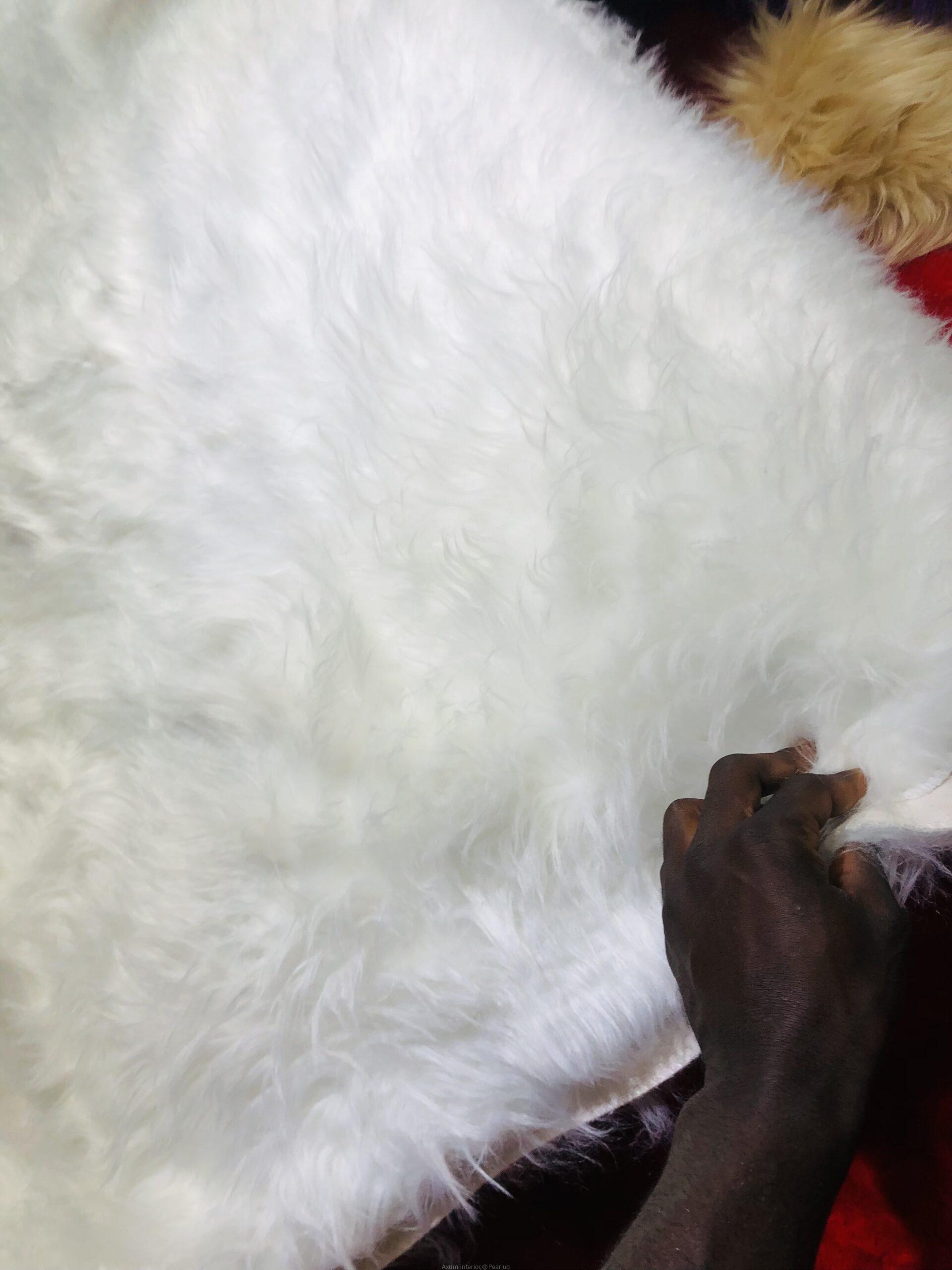 Fluffy carpet